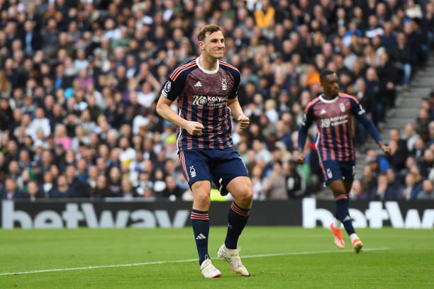 2难分高下 2难分高下